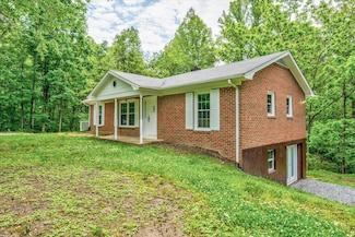 66 Adrian St, Bassett, VA 24055