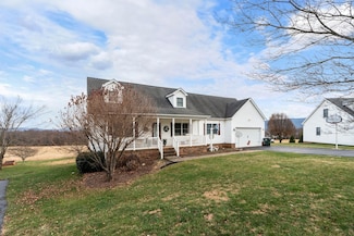 34 Windmill Ln, Stuarts Draft, VA 24477