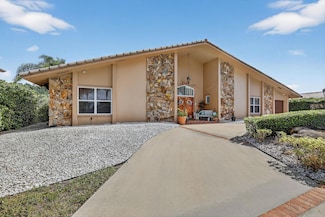 9541 Sea Turtle Dr, Plantation, FL 33324