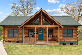 229 Blackhawk Ct, Waverly, TN 37185