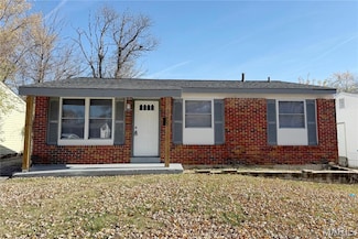 10432 Royal Dr, Saint Louis, MO 63136