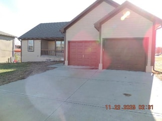 18901 E Lynchburg Place N, Independence, MO 64058