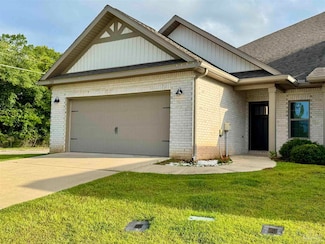 720 Brambling Ct, Cantonment, FL 32533