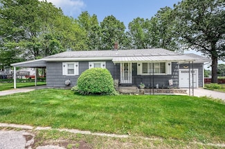 101 Harold Ave, Dracut, MA 01826