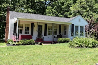 3975 Contest Rd, Paducah, KY 42001