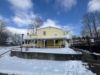 158 N Schodack Rd, East Greenbush, NY 12061