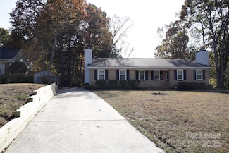 12300 Rock Canyon Dr, Charlotte, NC 28226