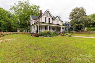 7 Kings Mountain St, York, SC 29745