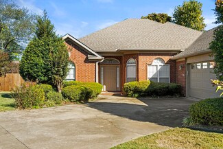 214 Hermitage Dr, Searcy, AR 72143