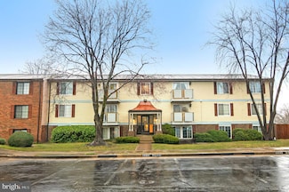 8380J Brockham Dr Unit 29/80J, Alexandria, VA 22309