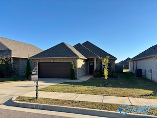 26170 Kennesaw Ridge Dr, Athens, AL 35613