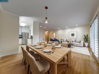 820 N Delaware St Unit 215, San Mateo, CA 94401