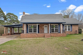 5599 W Juanita Rd, Longview, TX 75605