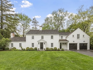 90 Coolidge Rd, Concord, MA 01742