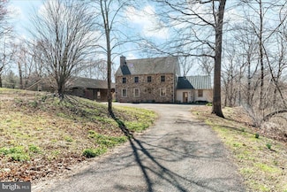 653 Scroggy Rd, Oxford, PA 19363