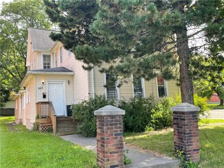 165 Saint Bridgets Dr, Rochester, NY 14605