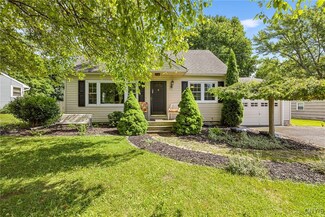 122 Bennett Rd, Camillus, NY 13031