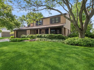 241 E Russet Way, Palatine, IL 60067