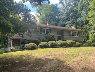 83 Birch Hill Rd, Newtown, CT 06470