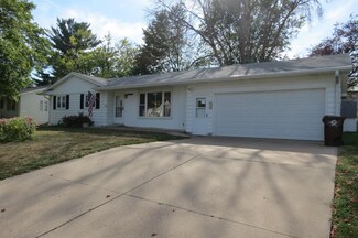 616 S 5th St, Maquoketa, IA 52060