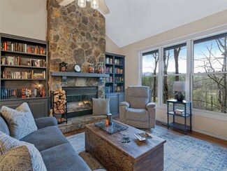 134 Racquet Club Villas Dr Unit D, Sapphire, NC 28774