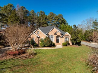 2 Hunters Green Ct, Durham, NC 27712