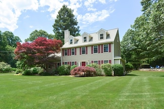 1585 Highland St, Holliston, MA 01746