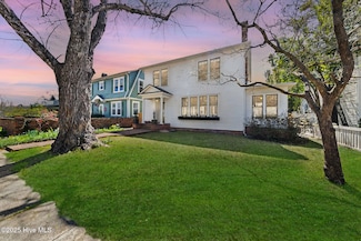 1812 Grace St, Wilmington, NC 28405