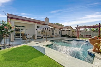 11022 Eagle Rock Dr, Bakersfield, CA 93312