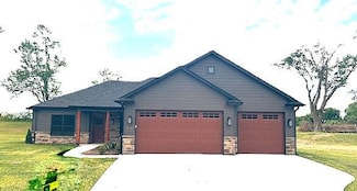 1328 Kiowa Ct, Boonville, MO 65233