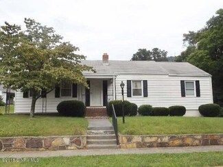 305 Brookman St, Narrows, VA 24124