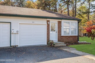33 Canton Dr Unit B, Whiting, NJ 08759