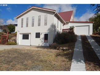 235 Rock St, Heppner, OR 97836