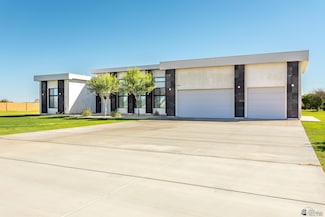 12815 S Greenview Way, Yuma, AZ 85365