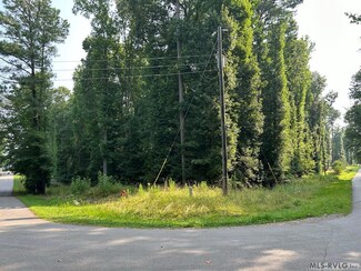 21 Rocky Branch Cir, Macon, NC 27551