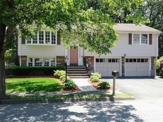 22 Susan Dr, Saugus, MA 01906
