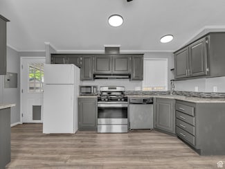 978 W Jasmine Dr, Salt Lake City, UT 84123