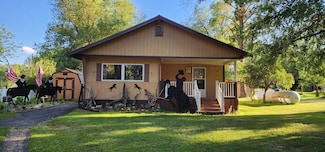 18 Fish Hatchery Rd, Banner, WY 82832