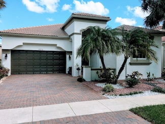1902 Via Castello, Wellington, FL 33411