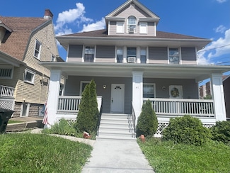 47 Lindale St, Stamford, CT 06902