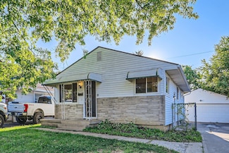 644 Georgian Dr, Columbus, OH 43228