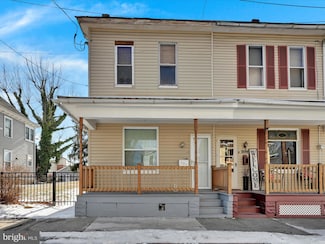 307 W Market St, Orwigsburg, PA 17961