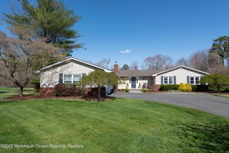 25 W Francis Ave, Morganville, NJ 07751