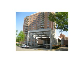 221 W 48th St Unit 1103, Kansas City, MO 64112