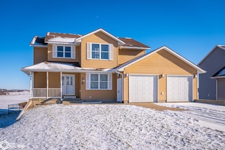 601 Crestview Dr, Le Grand, IA 50142