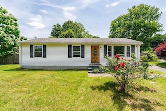 75 Puritan Rd, Springfield, MA 01119