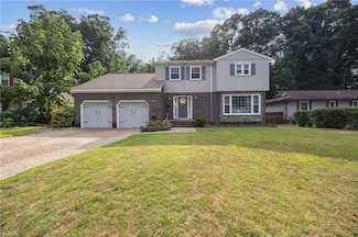 943 Lacon Dr, Newport News, VA 23608