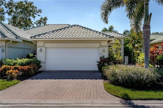 817 Vistana Cir, Naples, FL 34119