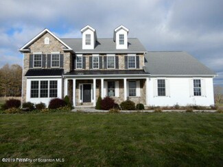 63 Mount Linn View, Waymart, PA 18472