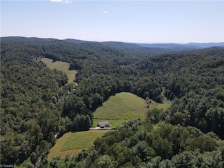 934 Mount Zion Rd, Deep Gap, NC 28618